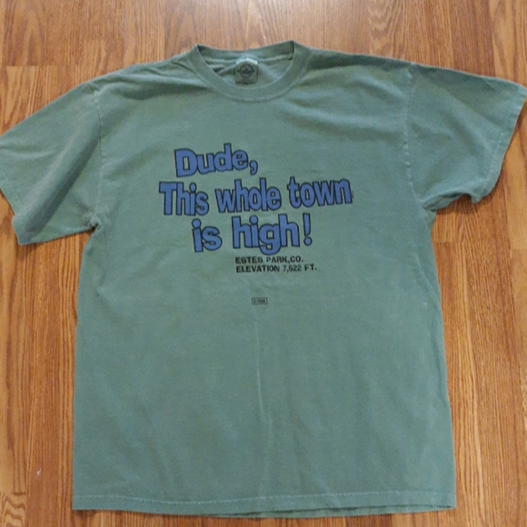 Delta Other - DUDE THIS WHOLE TOWN IS HIGH t shirt mens L